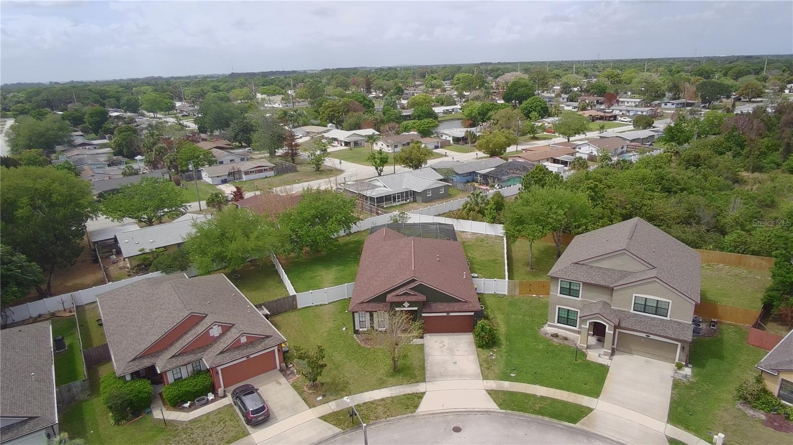 HUNTINGTON LAKES - Residential