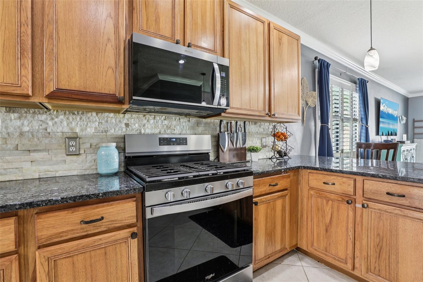 HUNTINGTON LAKES - Residential