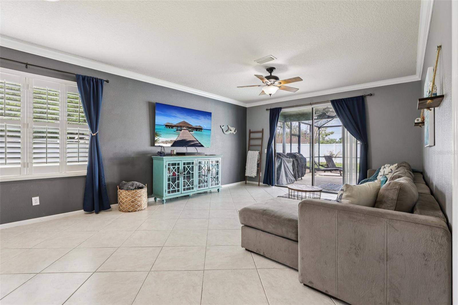 HUNTINGTON LAKES - Residential