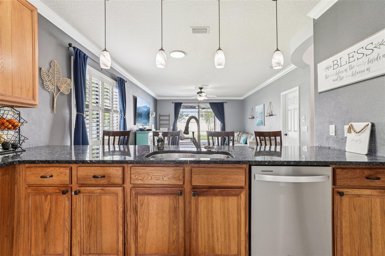 HUNTINGTON LAKES - Residential