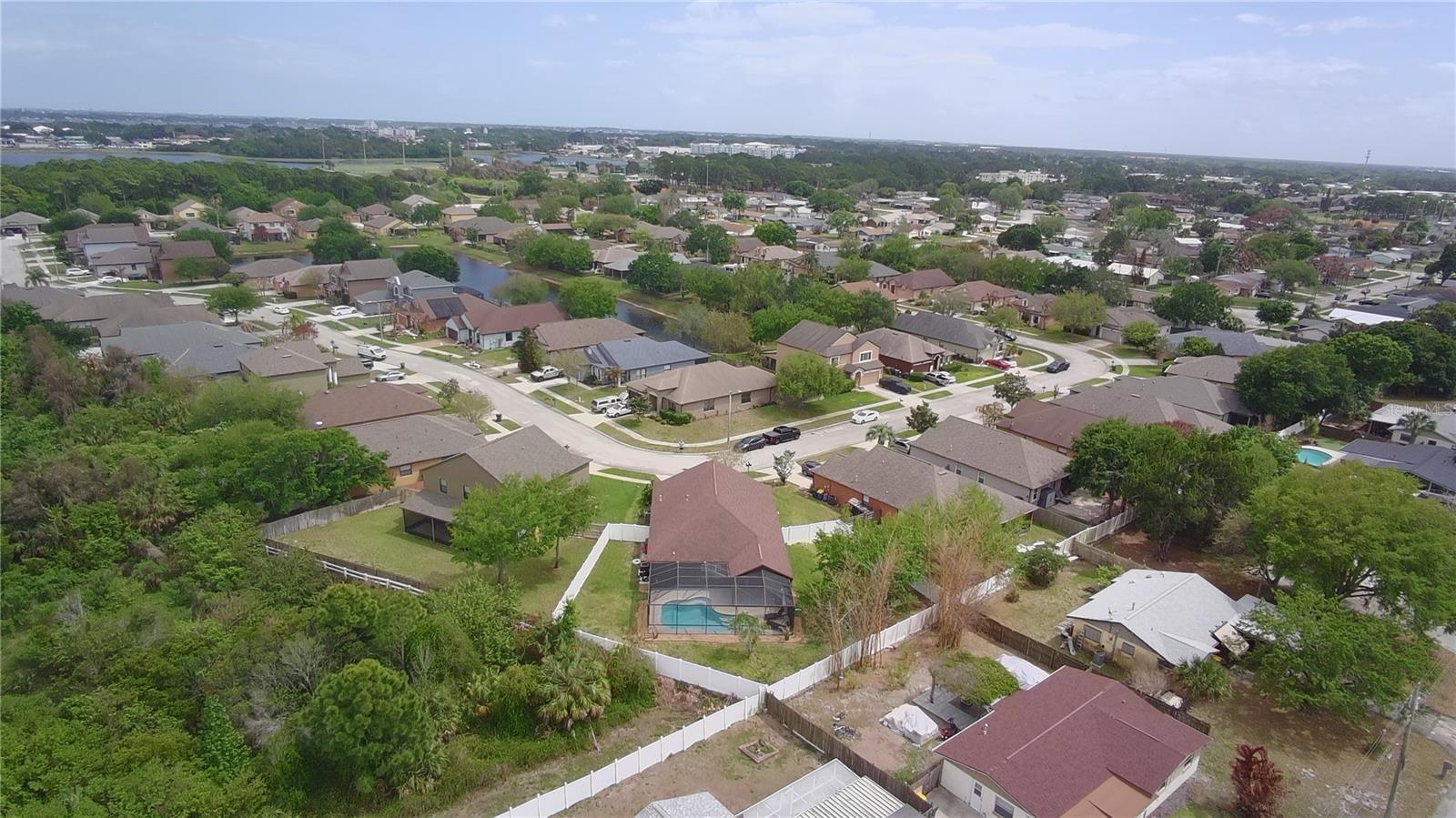 HUNTINGTON LAKES - Residential