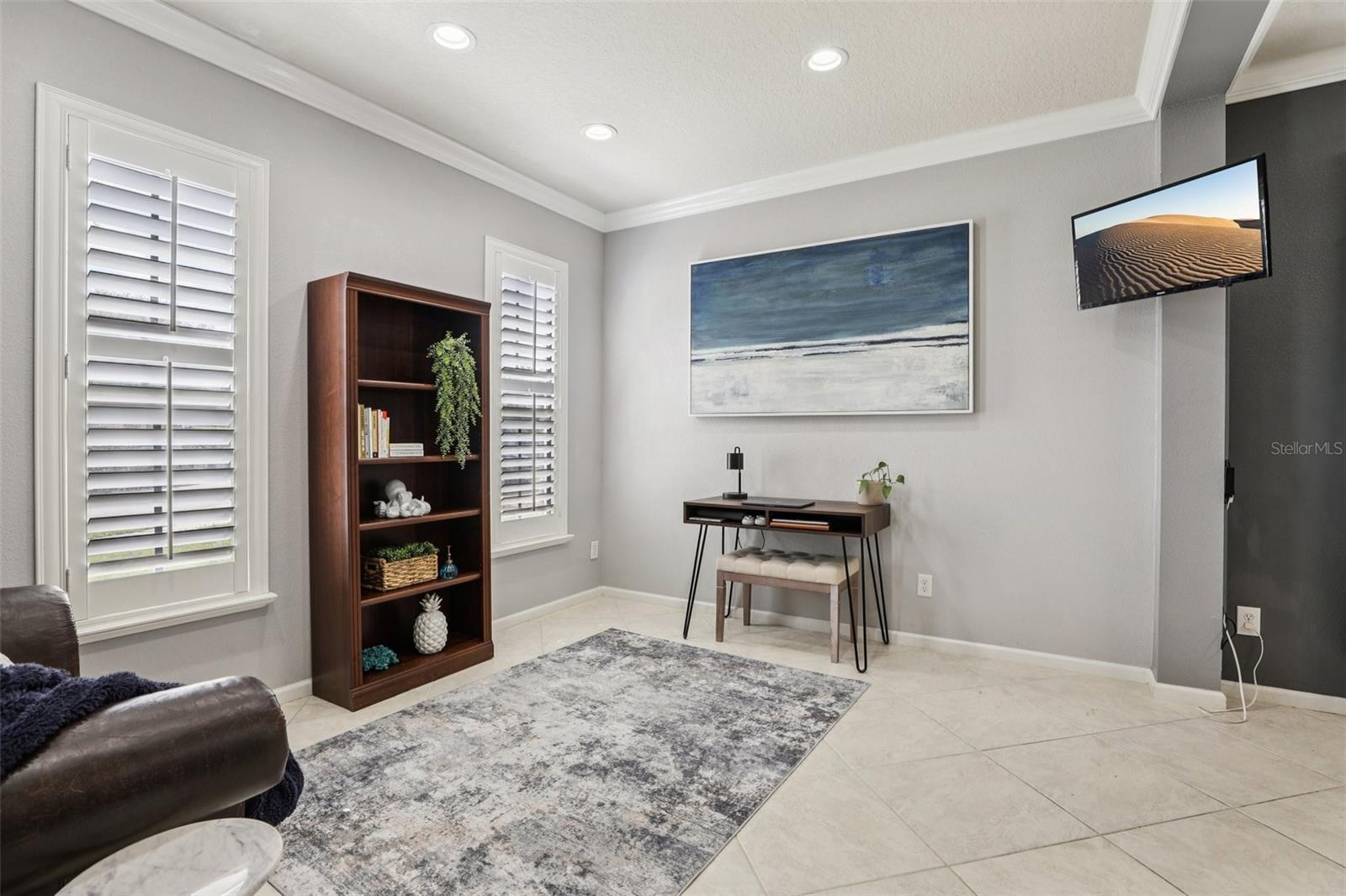 HUNTINGTON LAKES - Residential