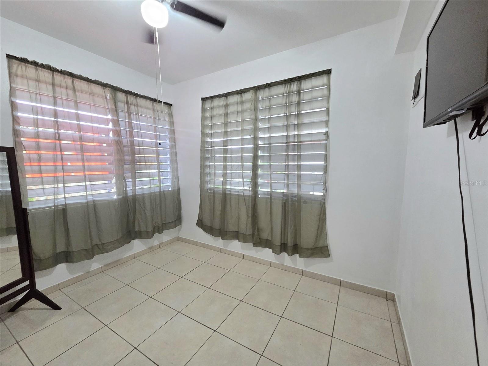 BO. MONTELLANOS - Residential