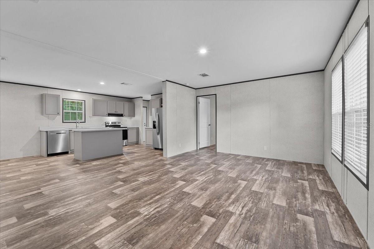 CHESTNUT HILL RANCHOS - Residential