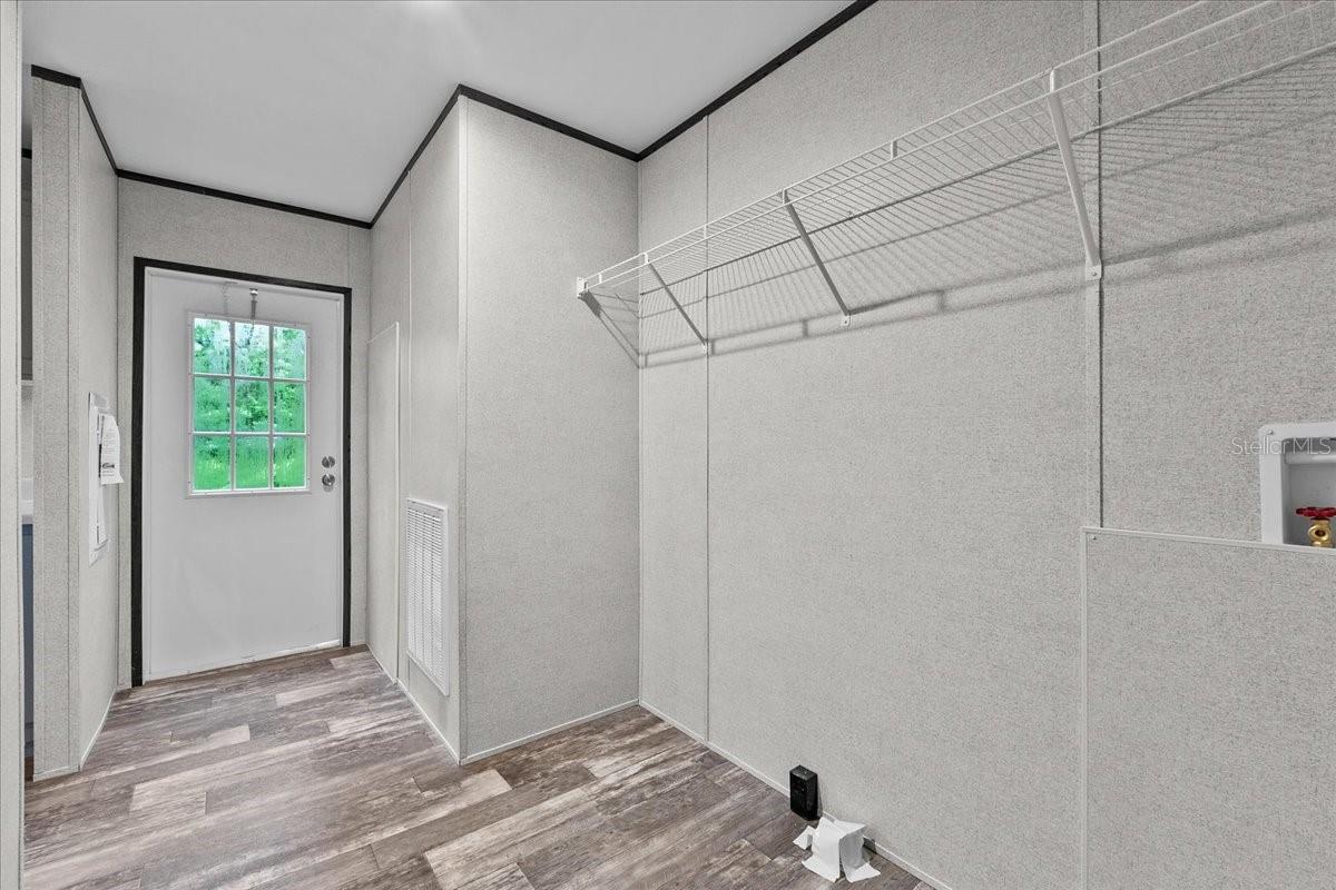 CHESTNUT HILL RANCHOS - Residential