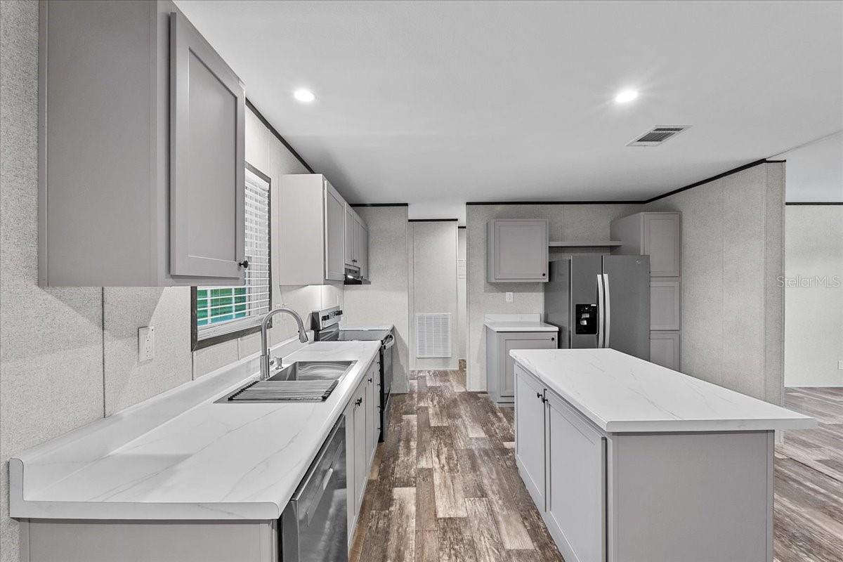 CHESTNUT HILL RANCHOS - Residential