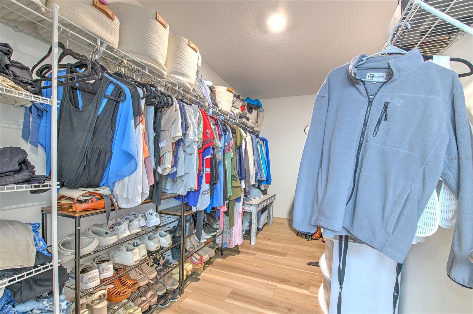 TWIN CREEKS PHASE I AND II - Residential