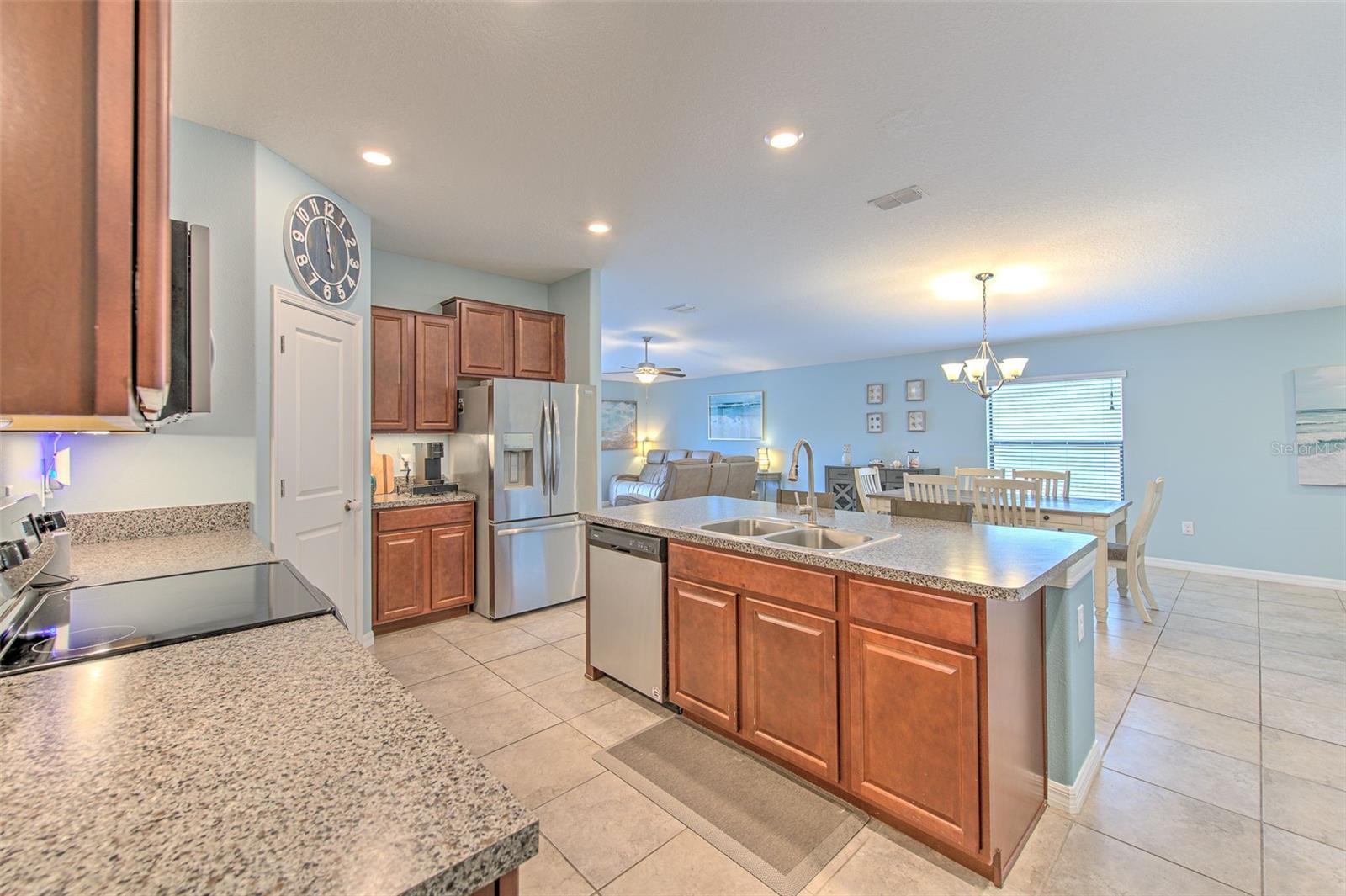 TWIN CREEKS PHASE I AND II - Residential