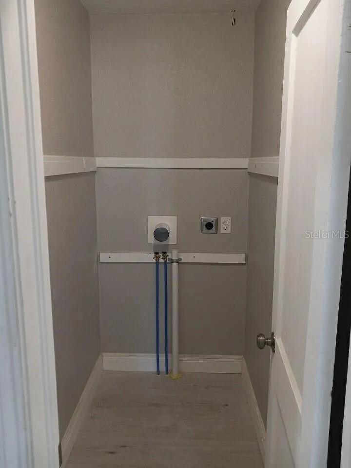 DIXIELAND REV - Residential Income