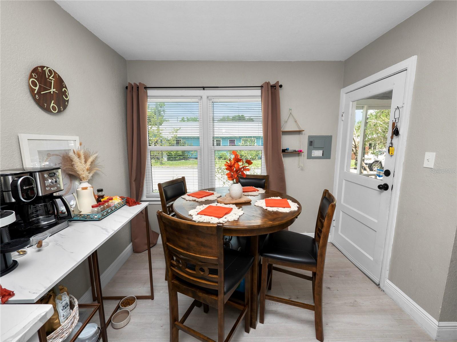 DIXIELAND REV - Residential Income