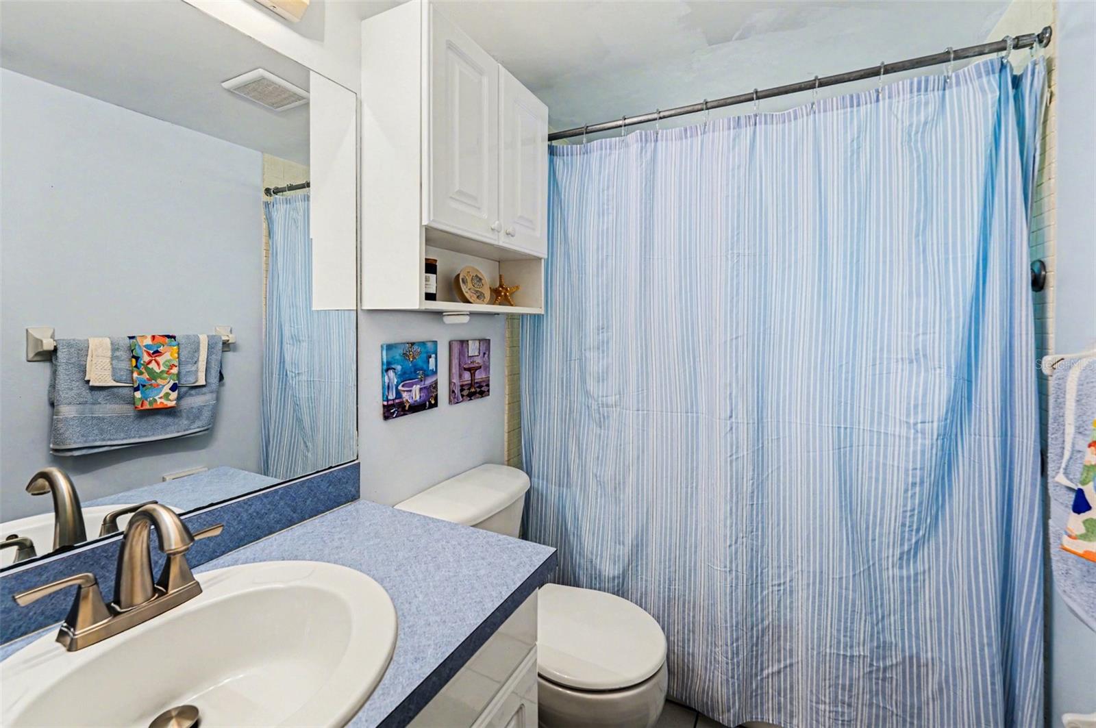 BONNIE BAY UNIT ONE - Residential