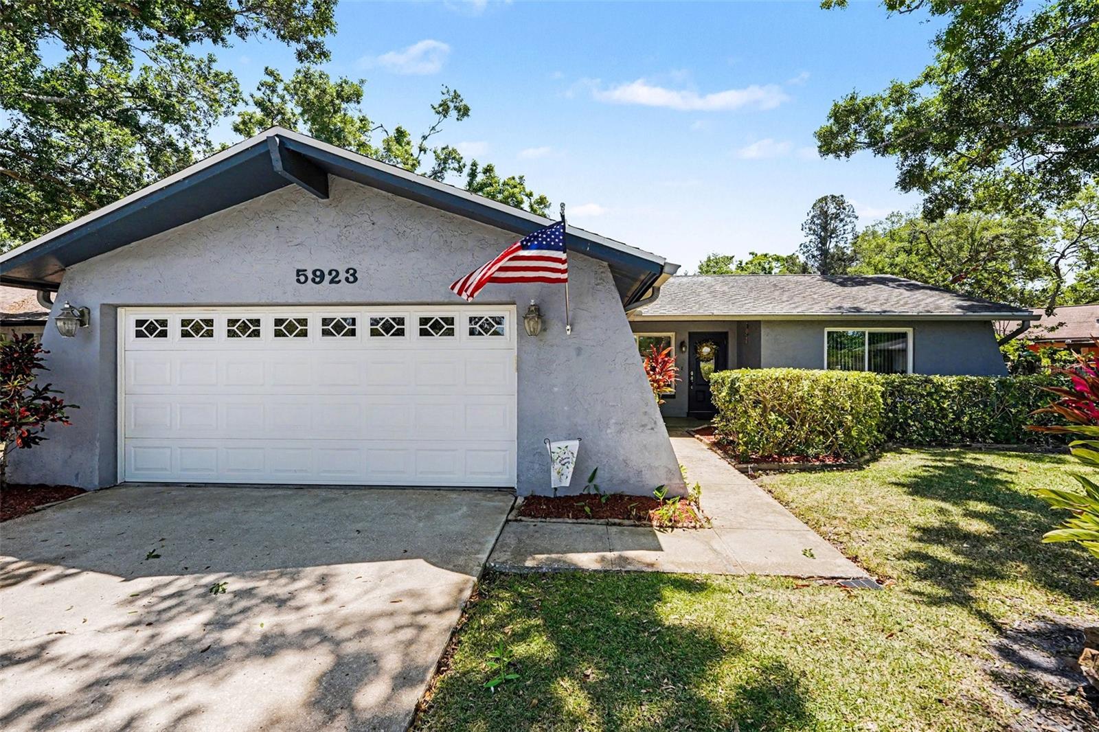 BONNIE BAY UNIT ONE - Residential