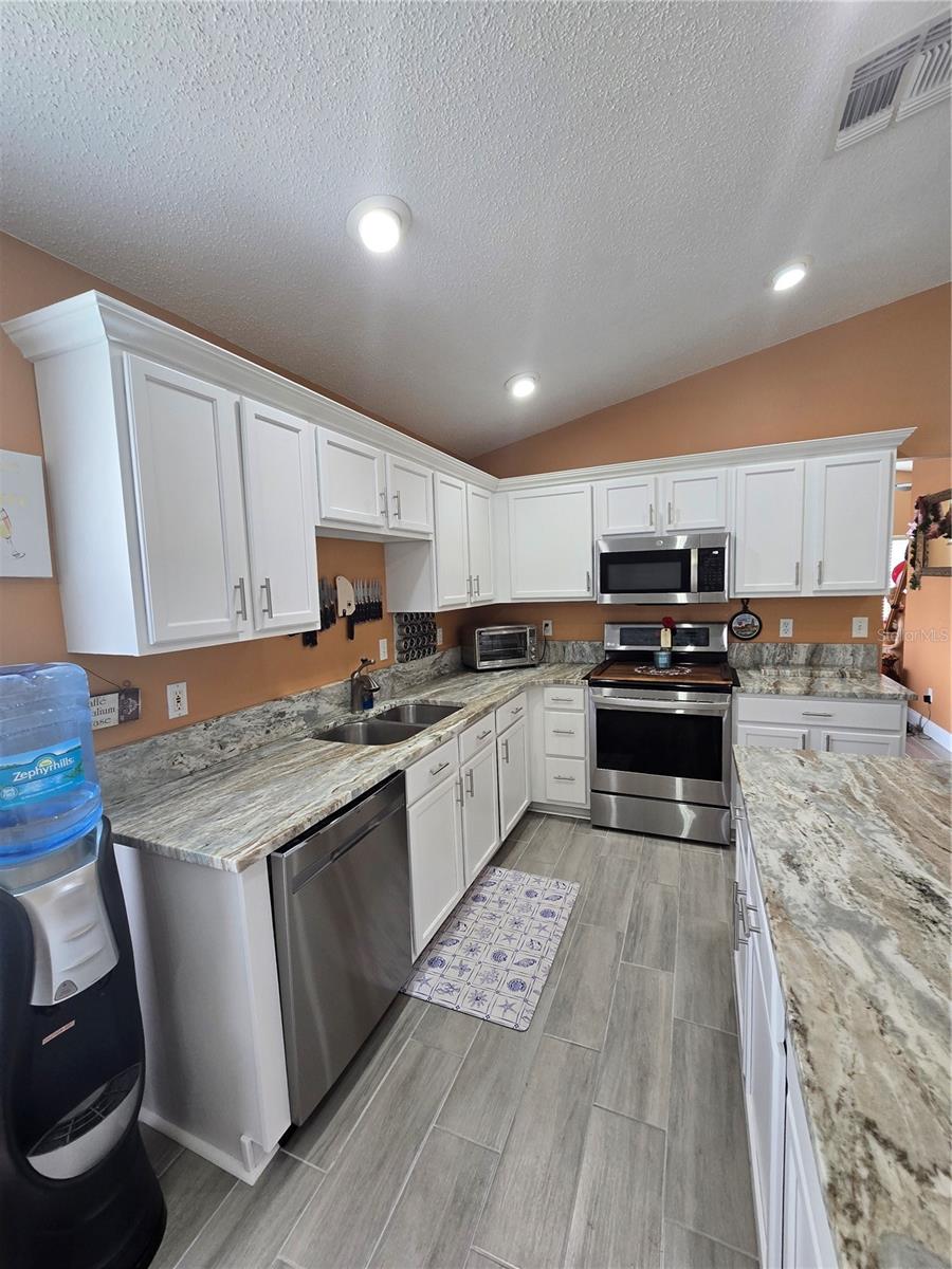 204 CANARY ISLAND CIRCLE