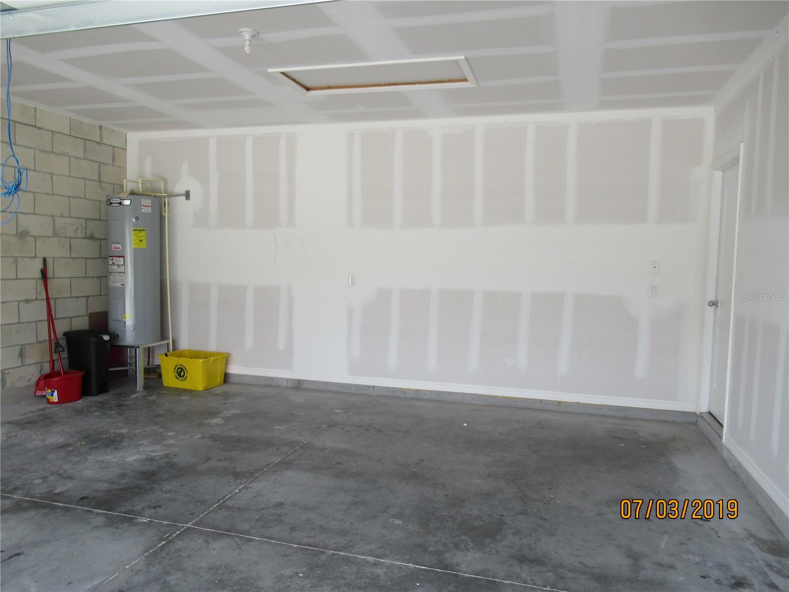 SAWGRASS BAY PH 2A - Residential Lease