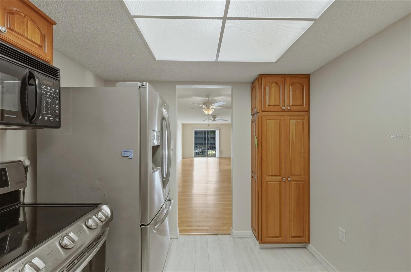 BAYSHORE ON THE LAKE APTS SEC 4 - Residential