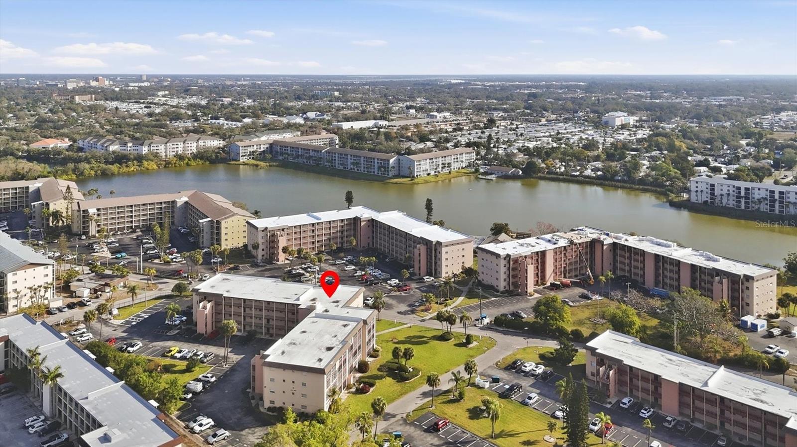 BAYSHORE ON THE LAKE APTS SEC 4 - Residential