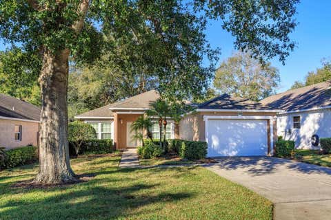 Photo of 3634 Eversholt St, Clermont, FL 34711 (MLS # G5107135)