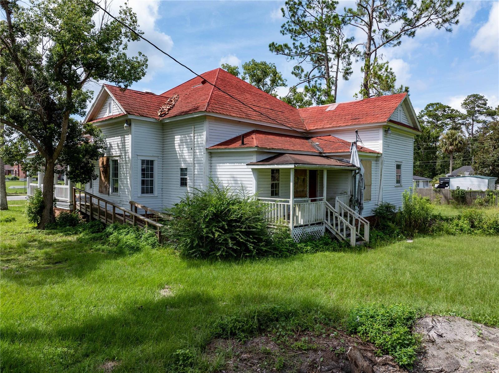 1343 JOHNS STREET