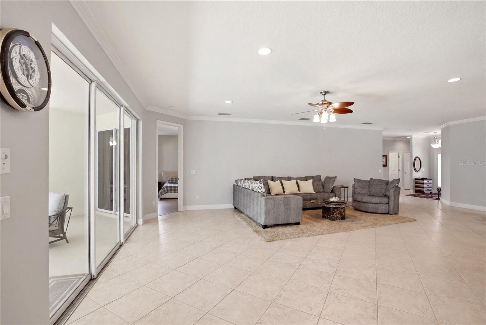 RIVER PLACE - Residential
