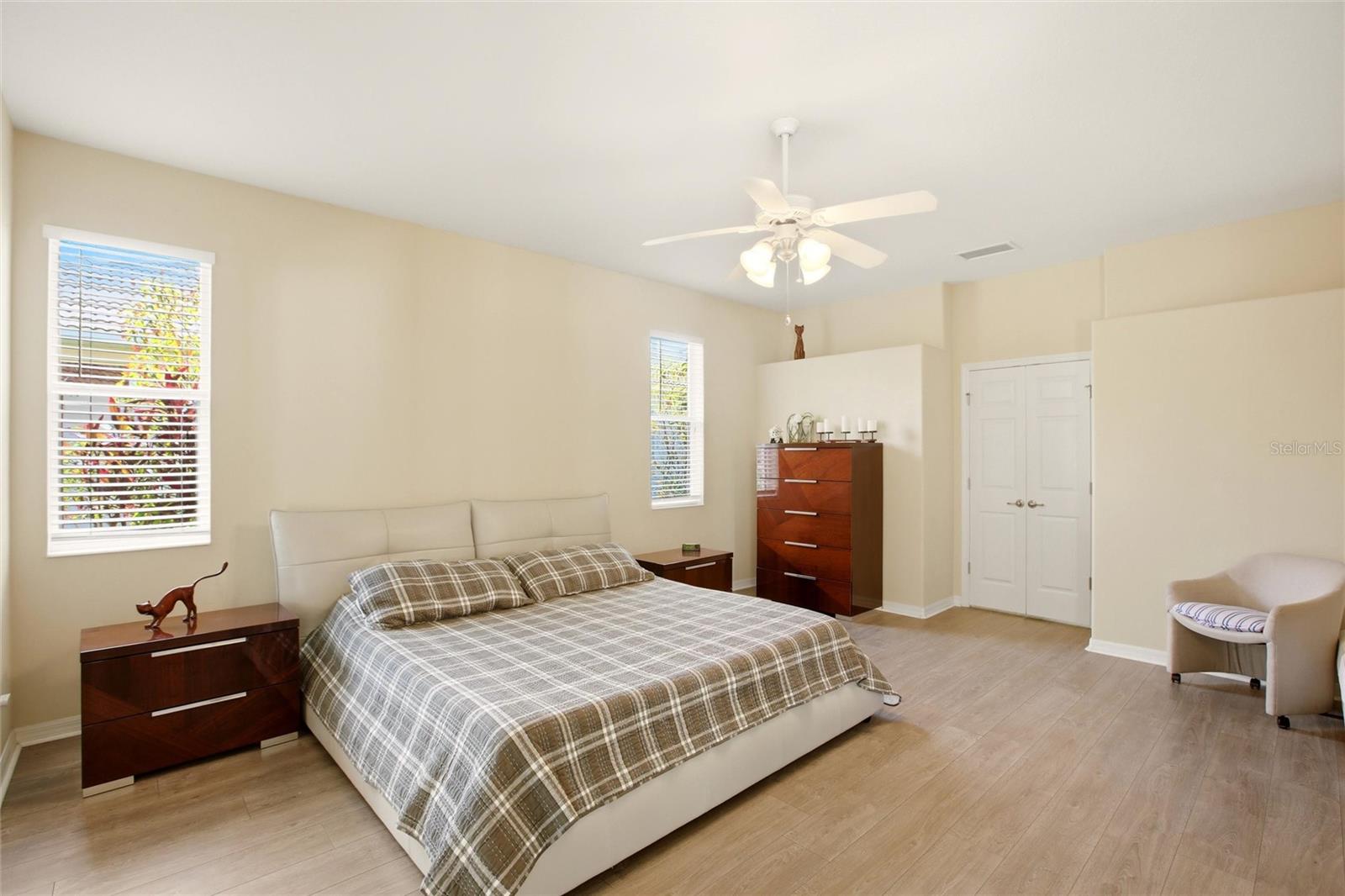 RIVER PLACE - Residential