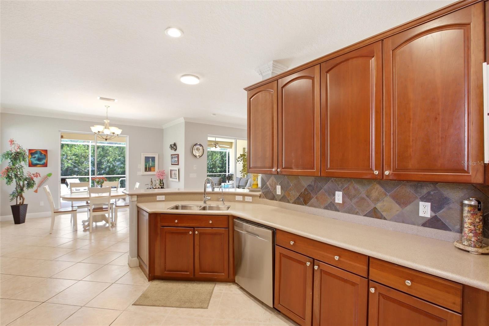 RIVER PLACE - Residential