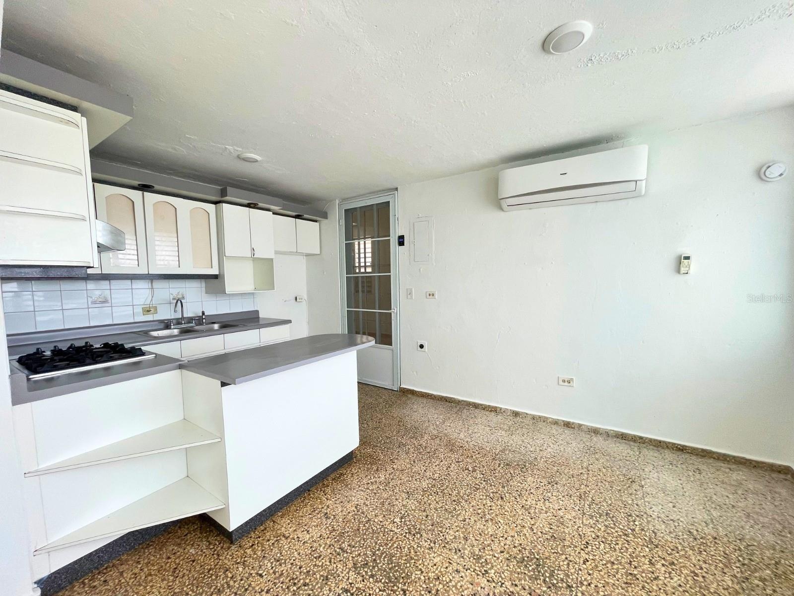 URB EXT VERDE MAR - Residential