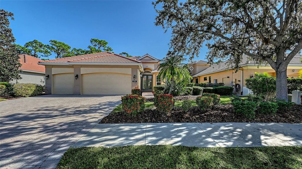 Photo of 640 Crane Prairie Way, Osprey, FL 34229 (MLS # A4672274)