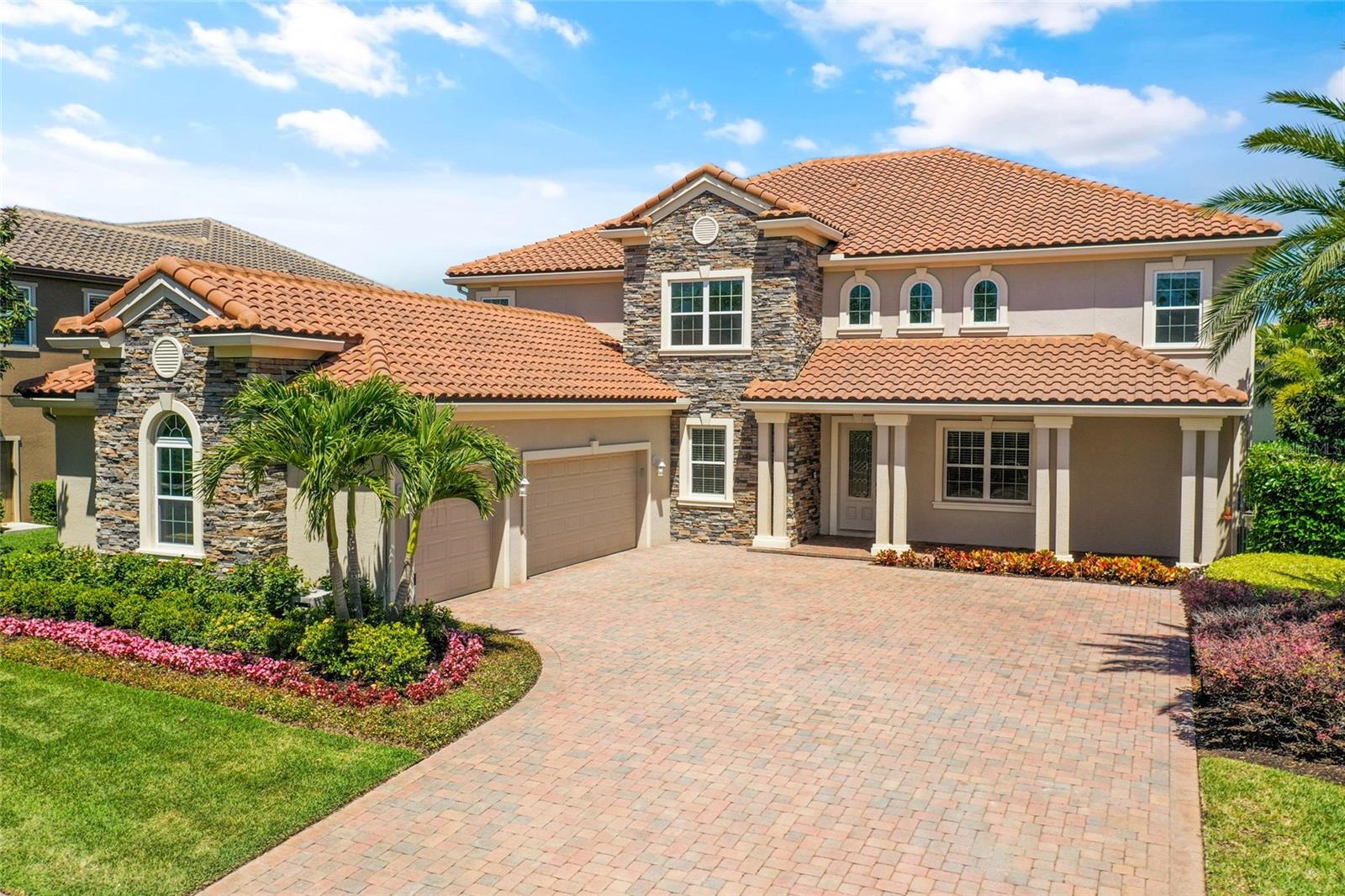 SIGNATURE LAKES, INDEPENDENCE - Residential