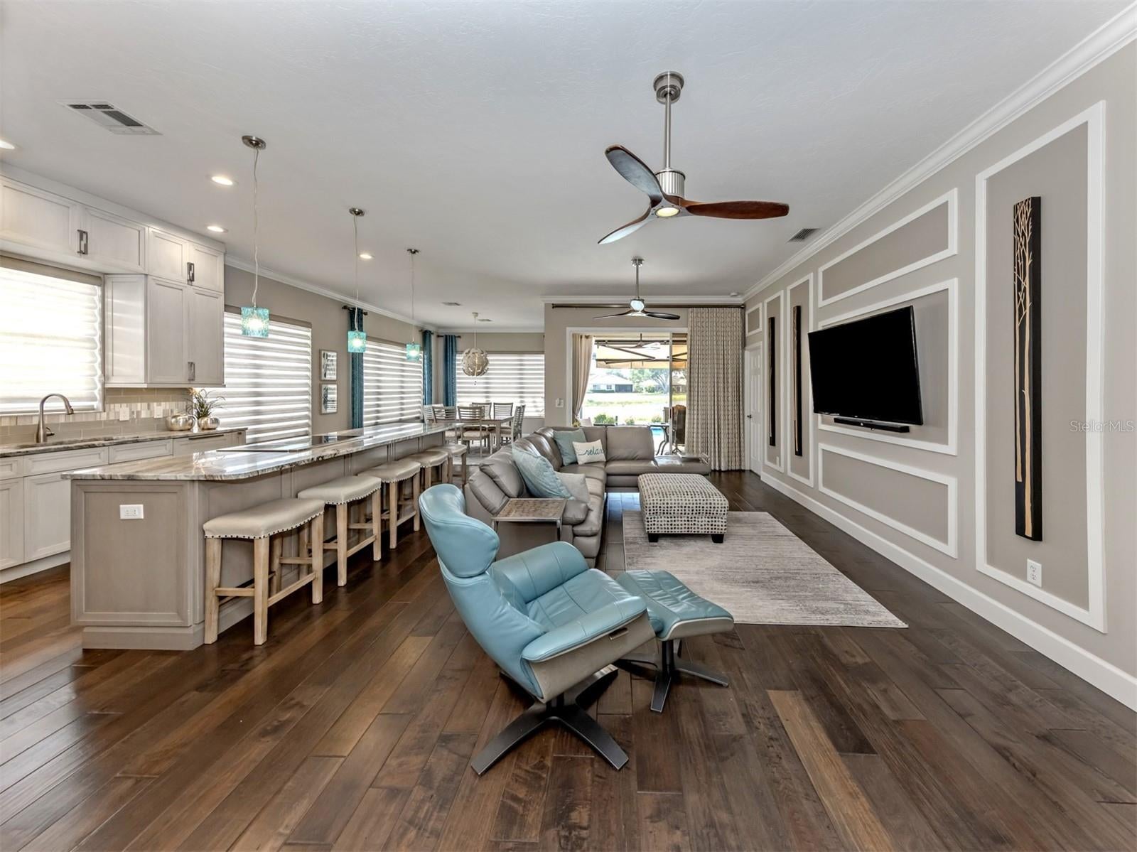 565 FALLBROOK DRIVE