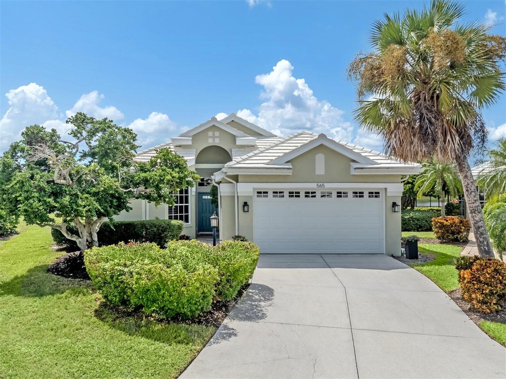 Photo of 565 Fallbrook Drive, Venice, FL 34292 (MLS # N6146083)