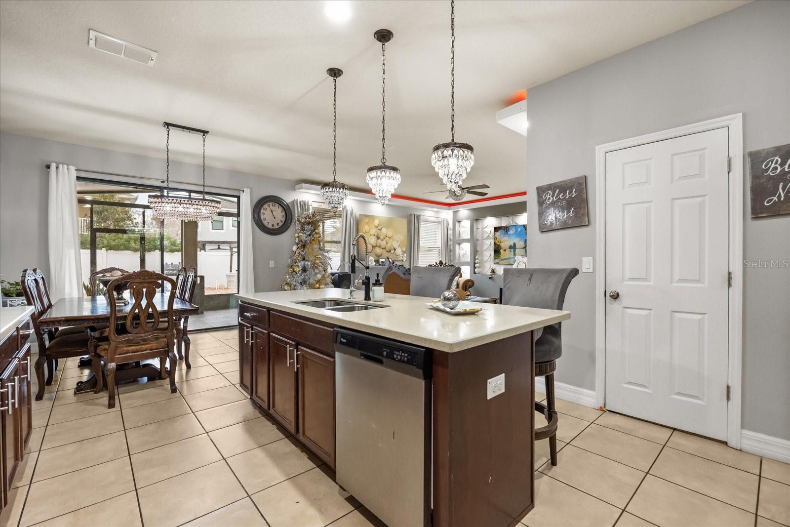 TAPESTRY - Residential