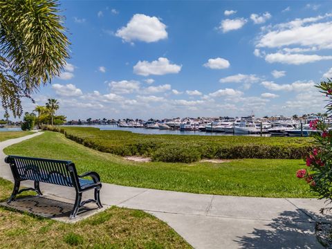 A home in PALMETTO