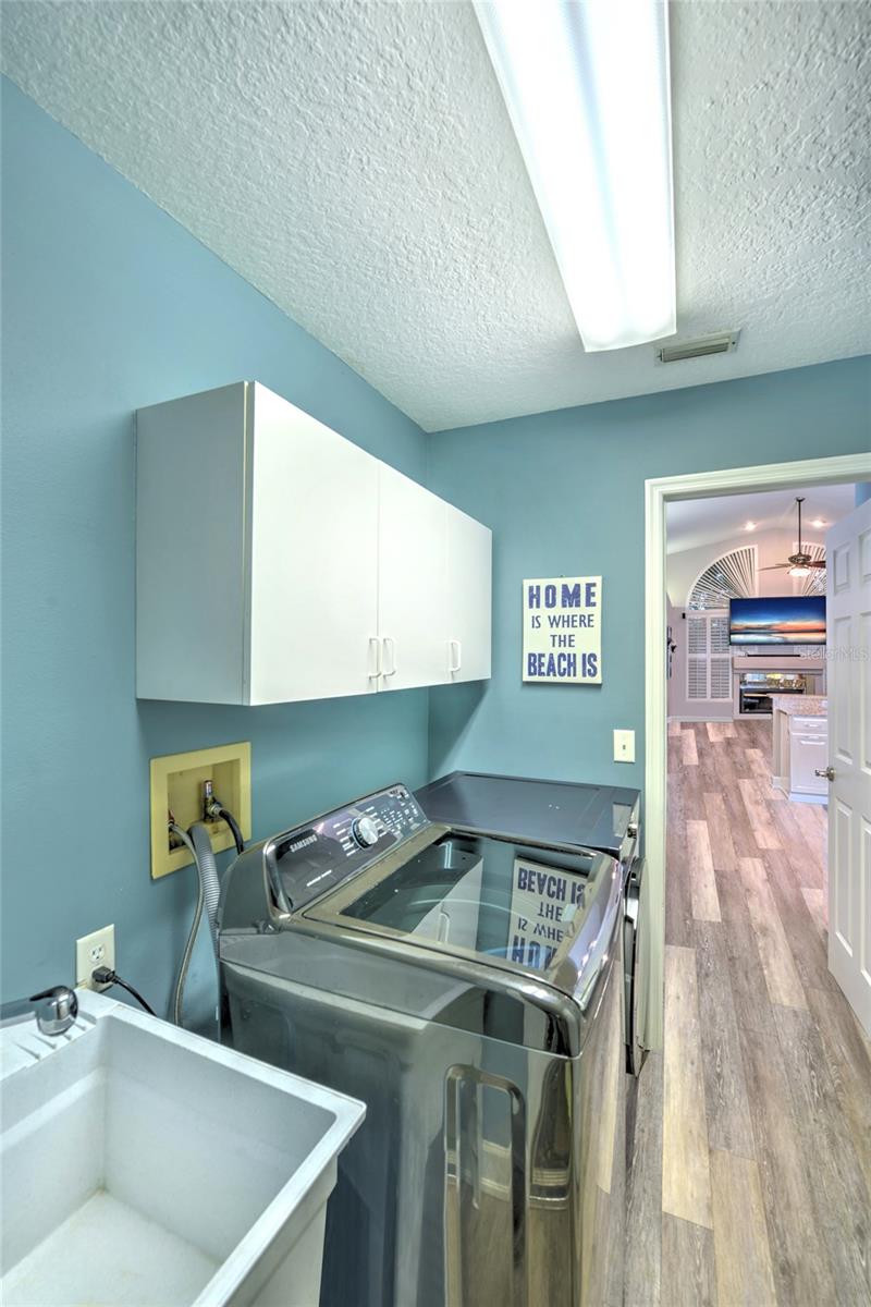 WINDSOR COURT AT SPRUCE CREEK - Residential