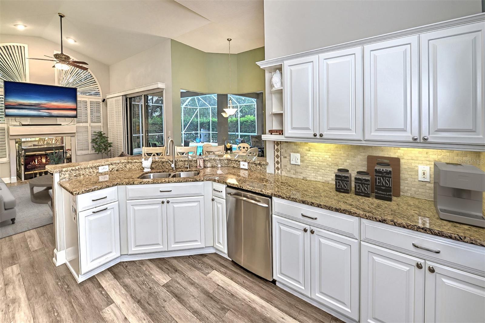 WINDSOR COURT AT SPRUCE CREEK - Residential