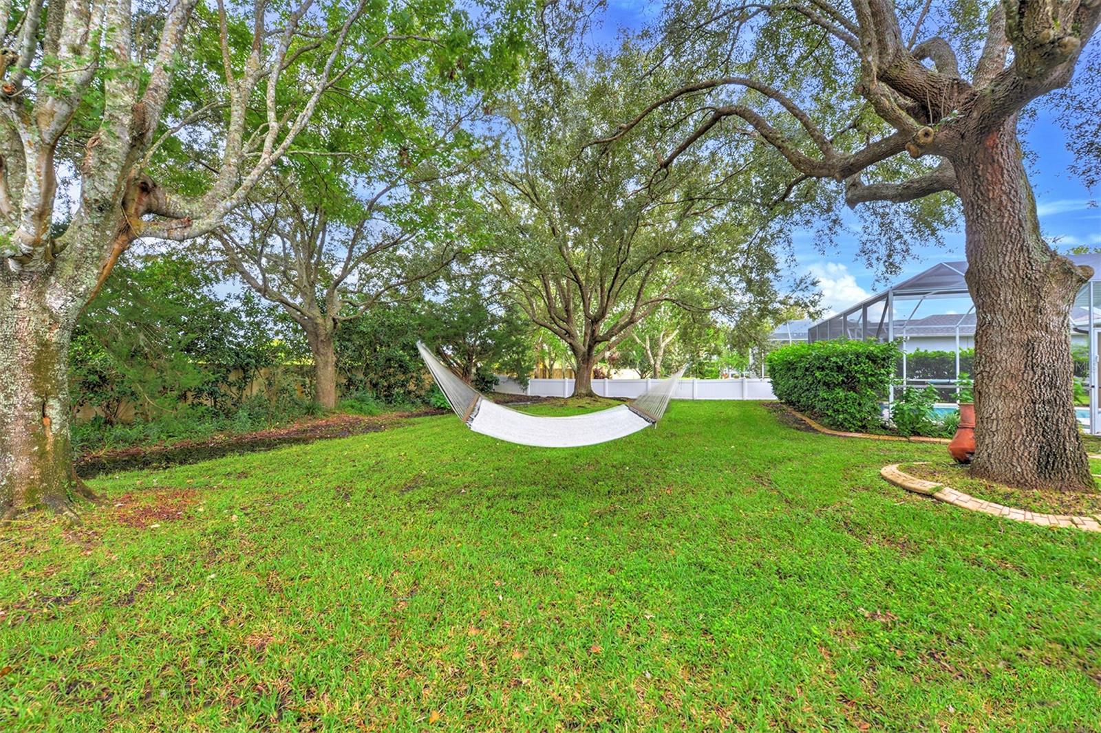 WINDSOR COURT AT SPRUCE CREEK - Residential