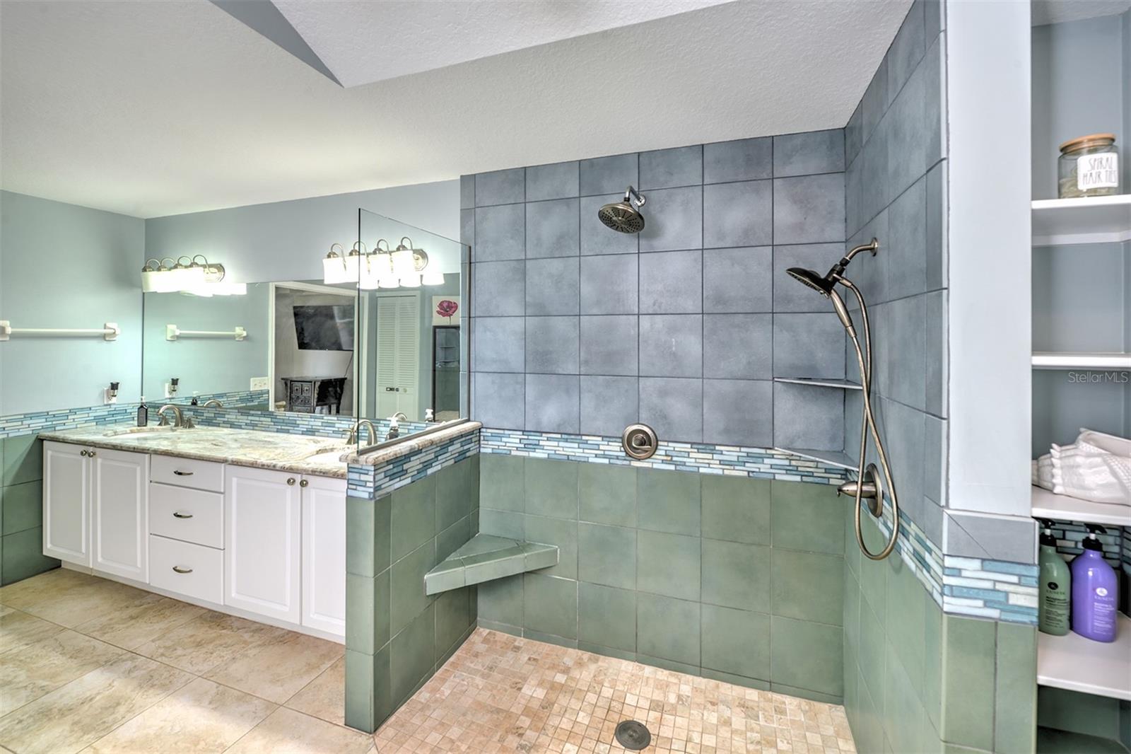 WINDSOR COURT AT SPRUCE CREEK - Residential