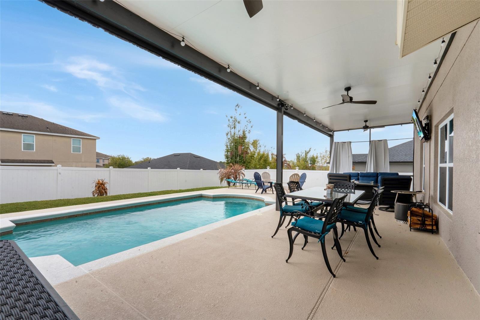 BARRINGTON ESTATES - Residential