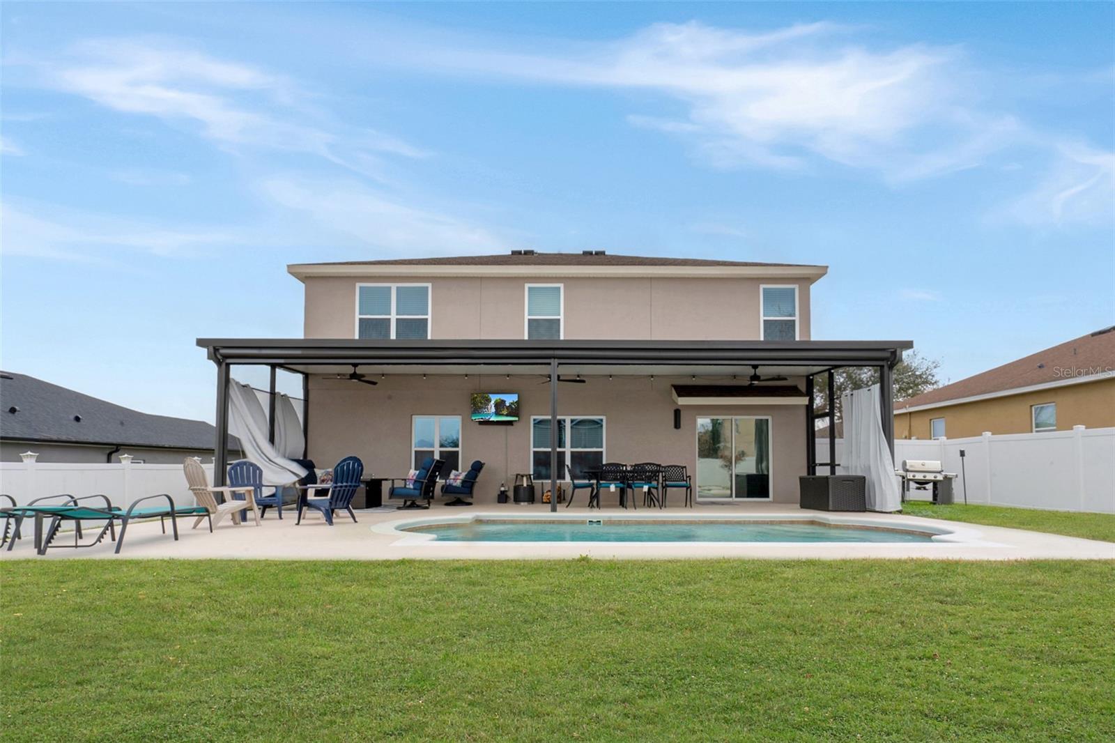 BARRINGTON ESTATES - Residential