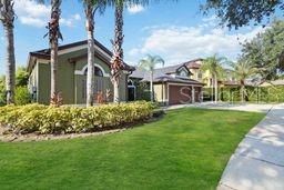 1918 GOLF OAK DRIVE