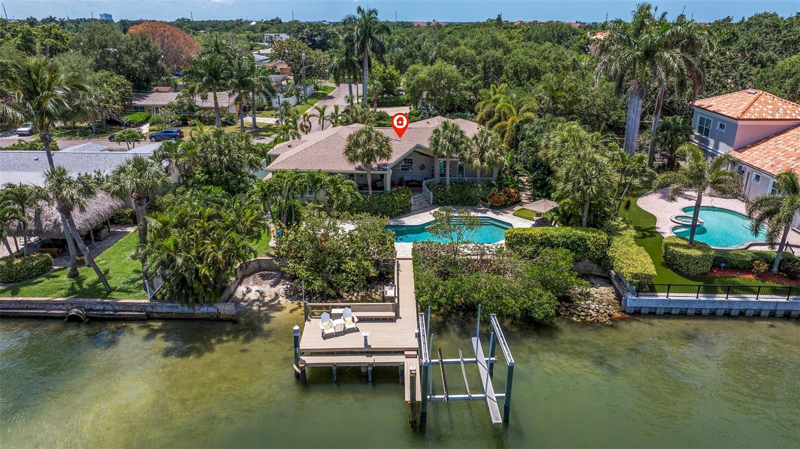 MAXIMO MOORINGS BAYVIEW ADD - Residential