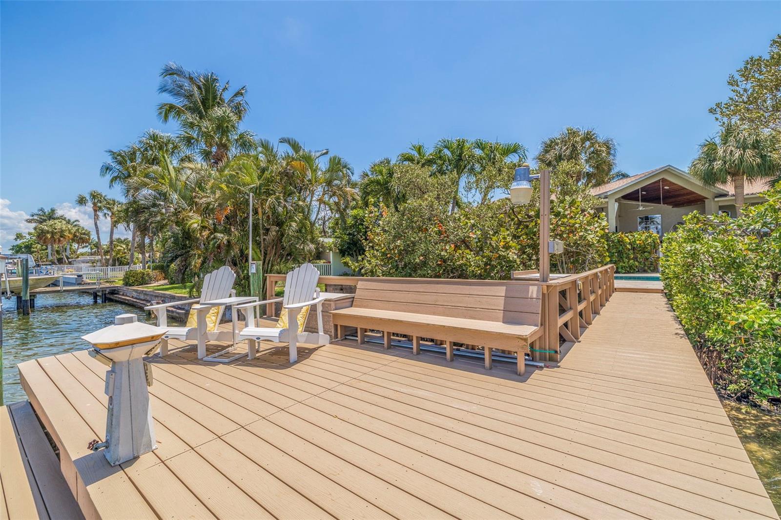 MAXIMO MOORINGS BAYVIEW ADD - Residential