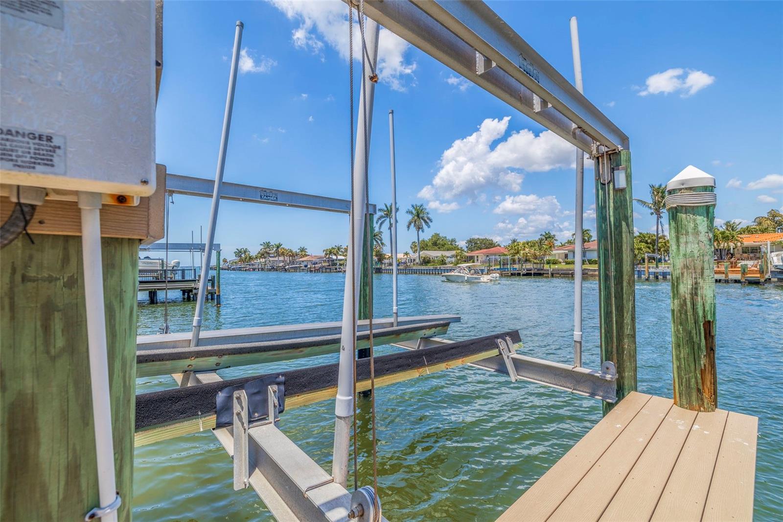 MAXIMO MOORINGS BAYVIEW ADD - Residential