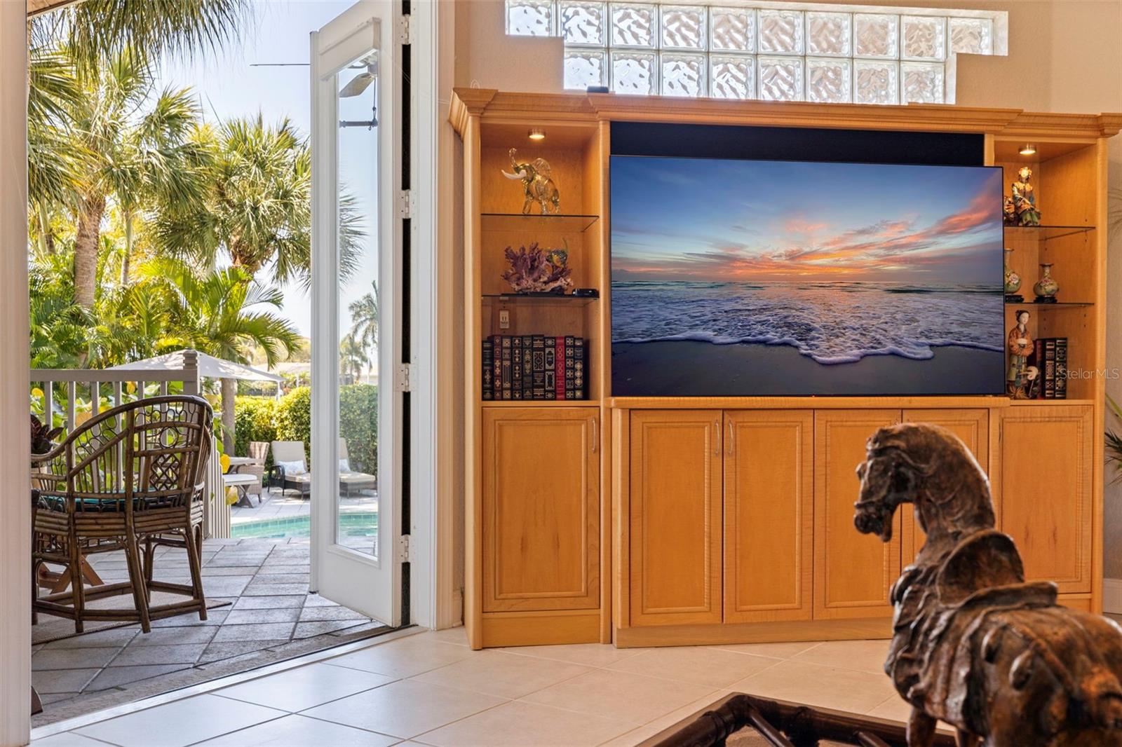 MAXIMO MOORINGS BAYVIEW ADD - Residential