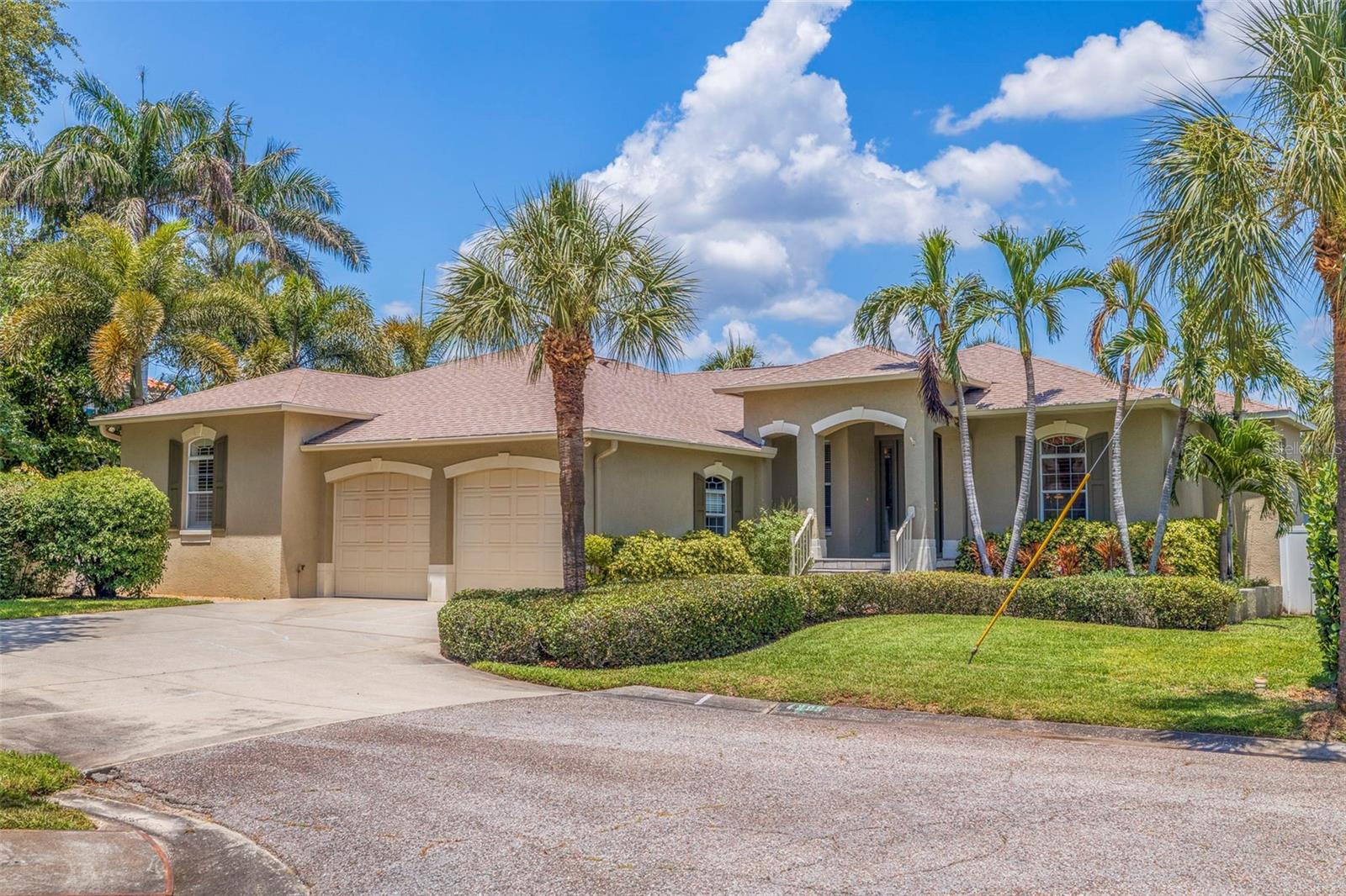 MAXIMO MOORINGS BAYVIEW ADD - Residential