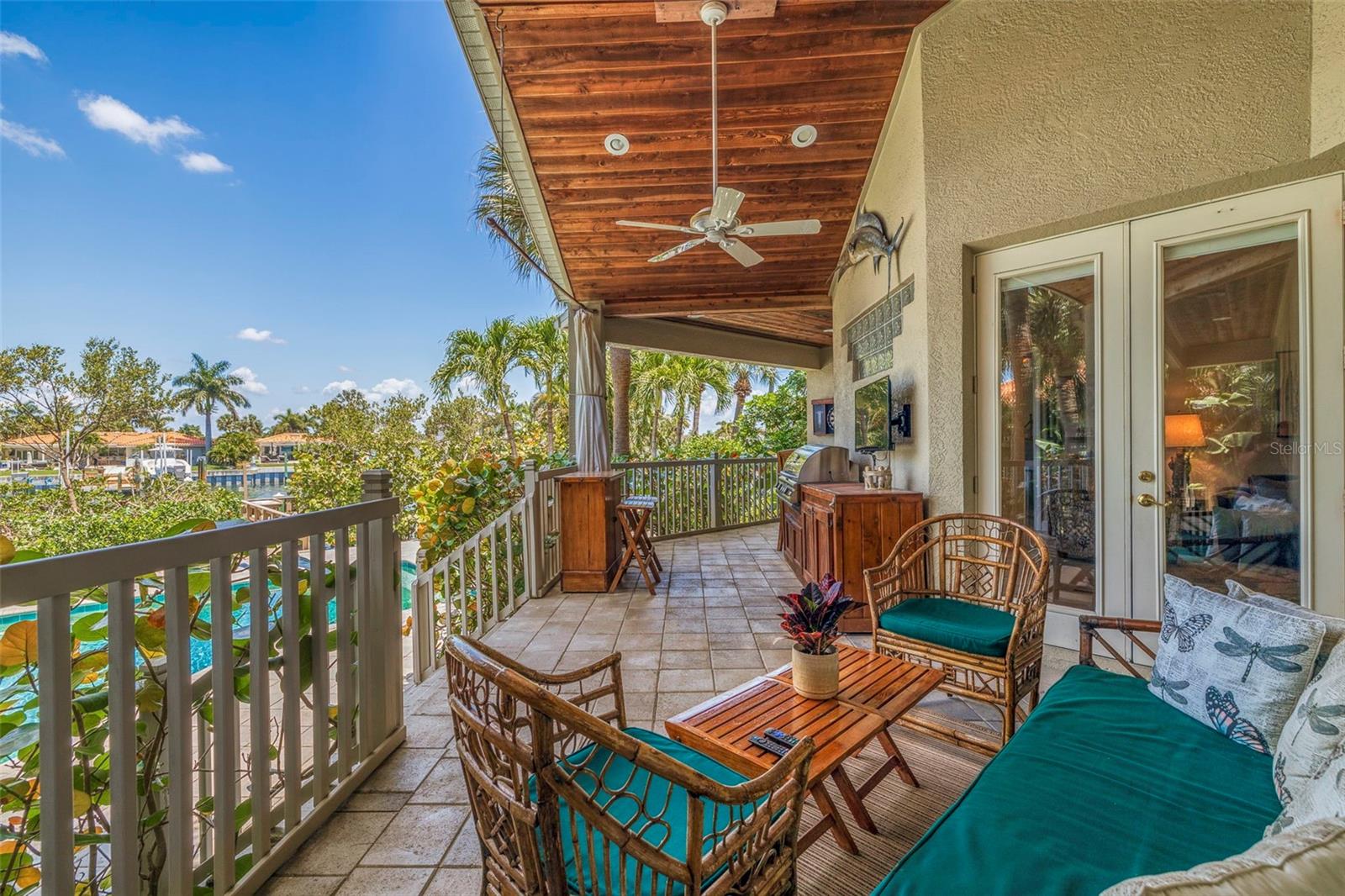 MAXIMO MOORINGS BAYVIEW ADD - Residential