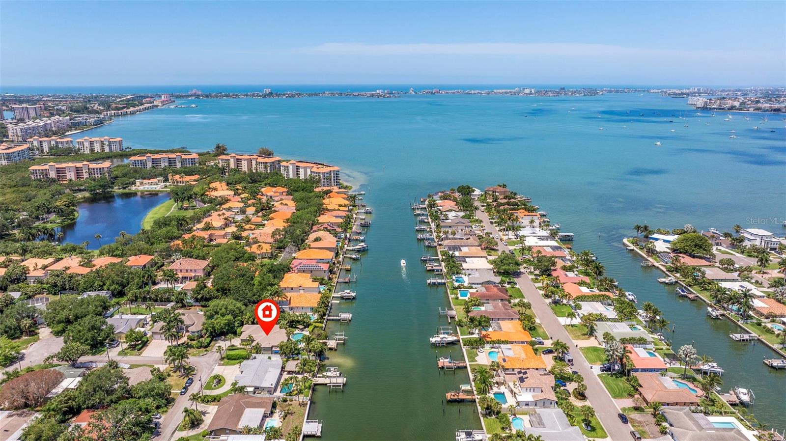 MAXIMO MOORINGS BAYVIEW ADD - Residential