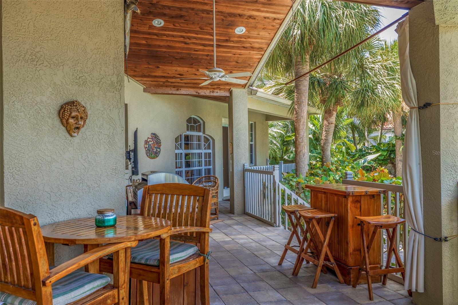 MAXIMO MOORINGS BAYVIEW ADD - Residential