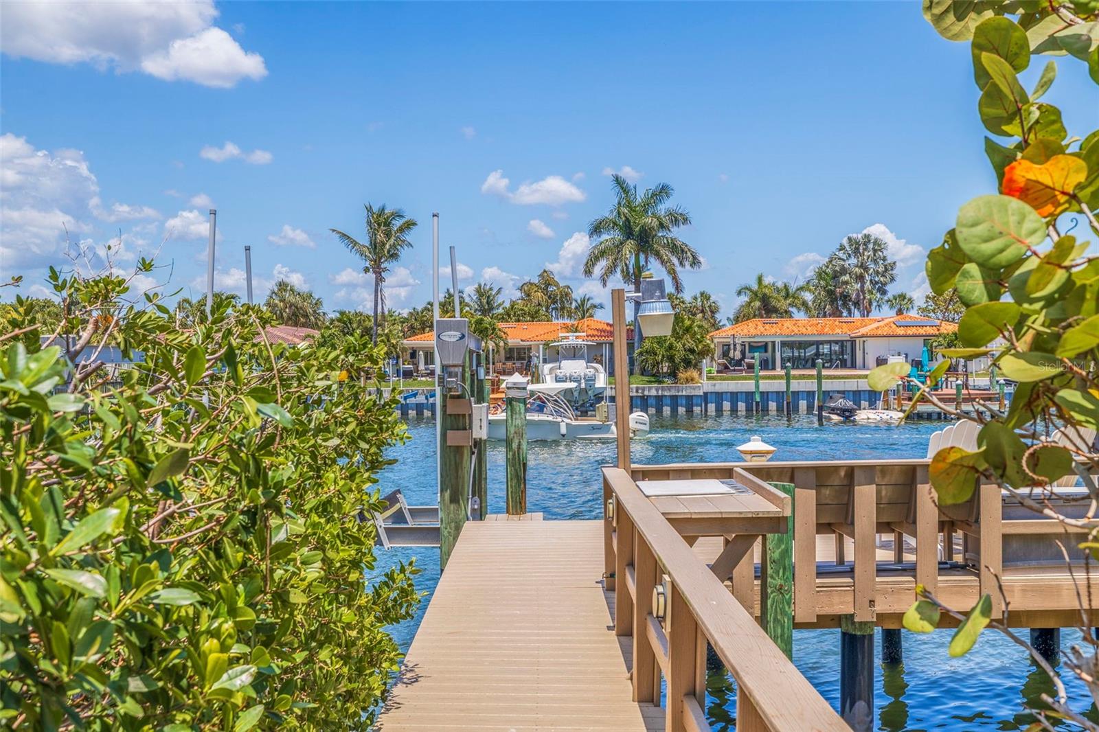 MAXIMO MOORINGS BAYVIEW ADD - Residential