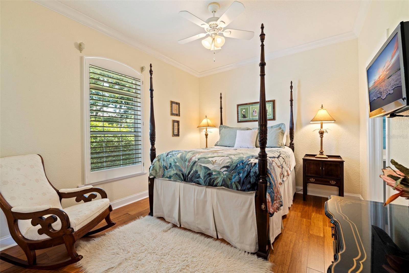 MAXIMO MOORINGS BAYVIEW ADD - Residential