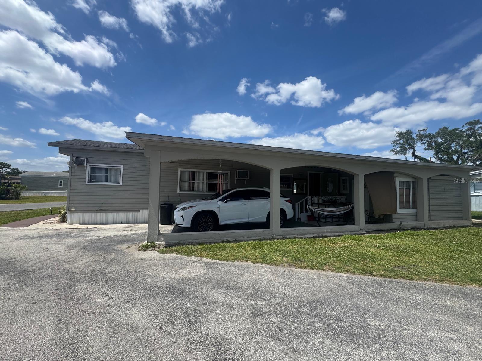 OAKRIDGE VILLAGE - Residential